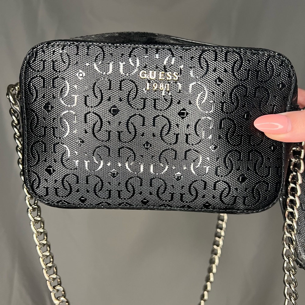 Black Guess Crossbody Chain Bag